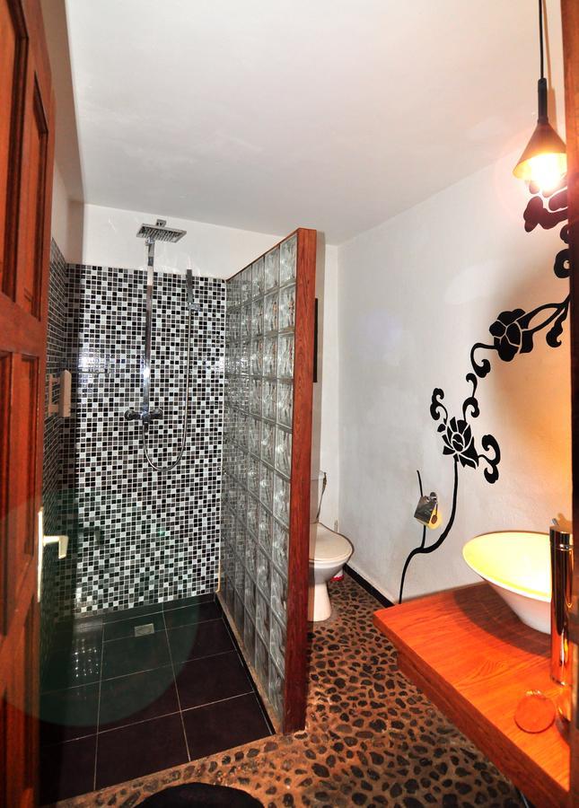 Rova Hotel 塔那那利佛 外观 照片