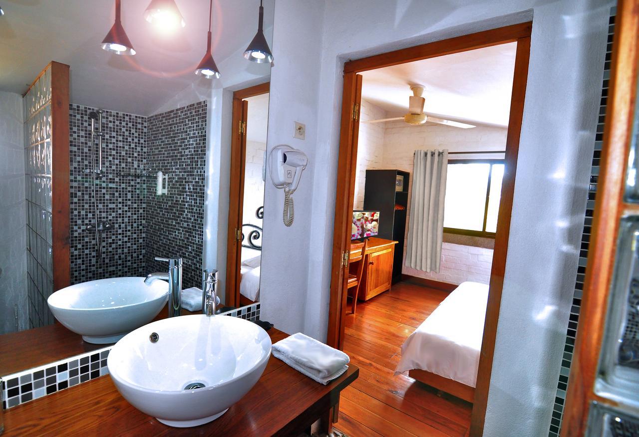 Rova Hotel 塔那那利佛 外观 照片